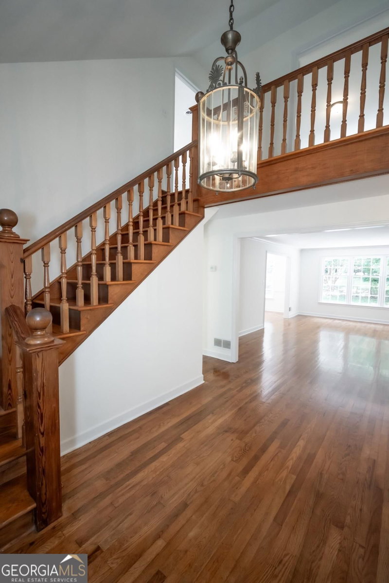 Photo 6 of 215 Lenox Road
