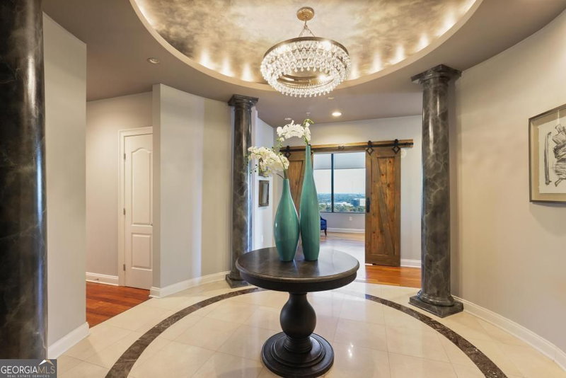 2828 Peachtree Road #2701