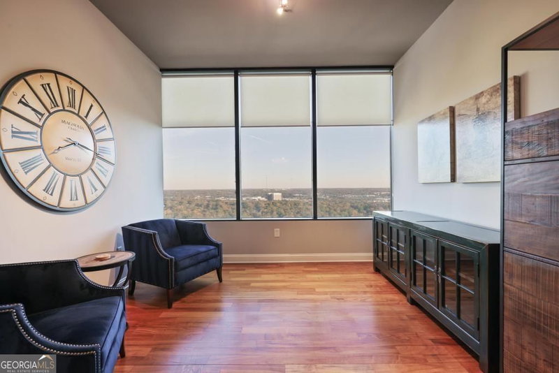 Photo 4 of 2828 Peachtree Road #2701
