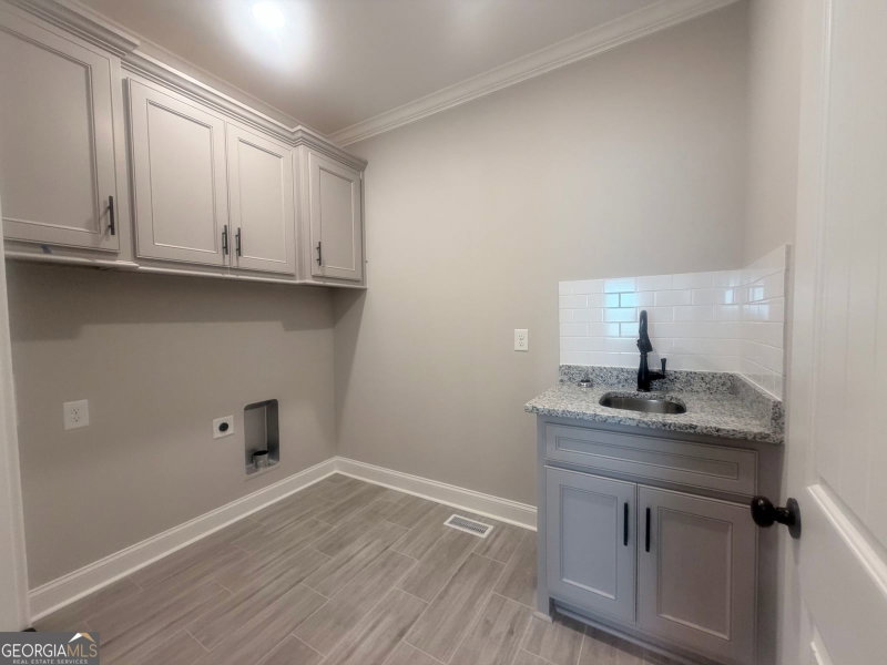 Photo 9 of 2577 Blazing Star Court