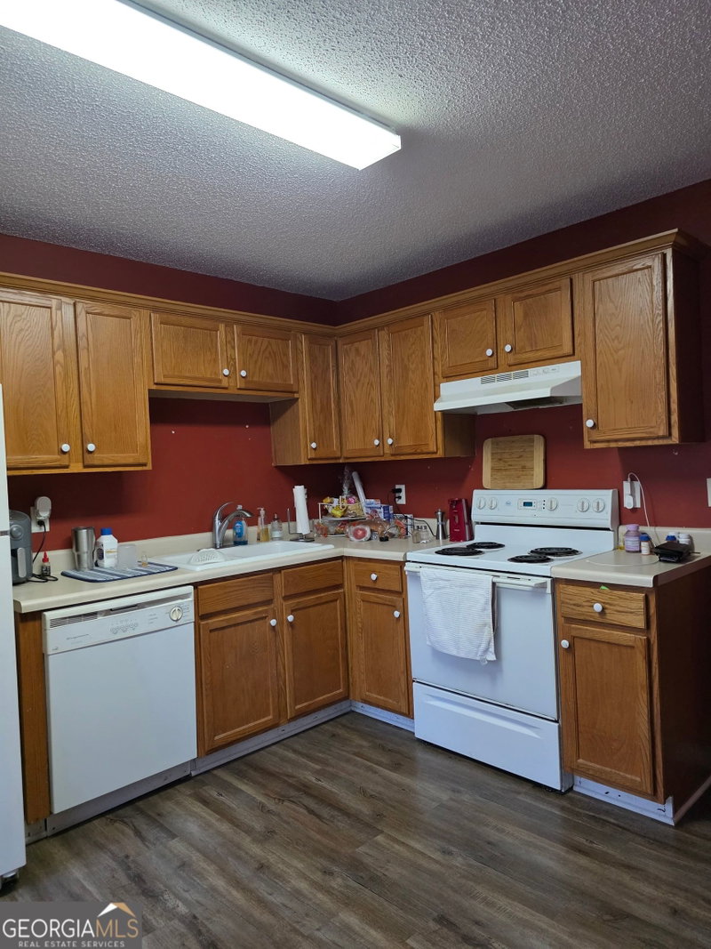 Photo 6 of 21 Headland Court