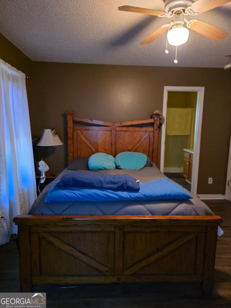 Photo 9 of 21 Headland Court