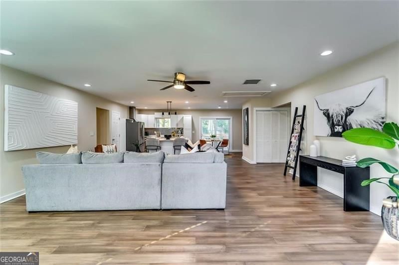 Photo 9 of 1271 Byewood Lane SW