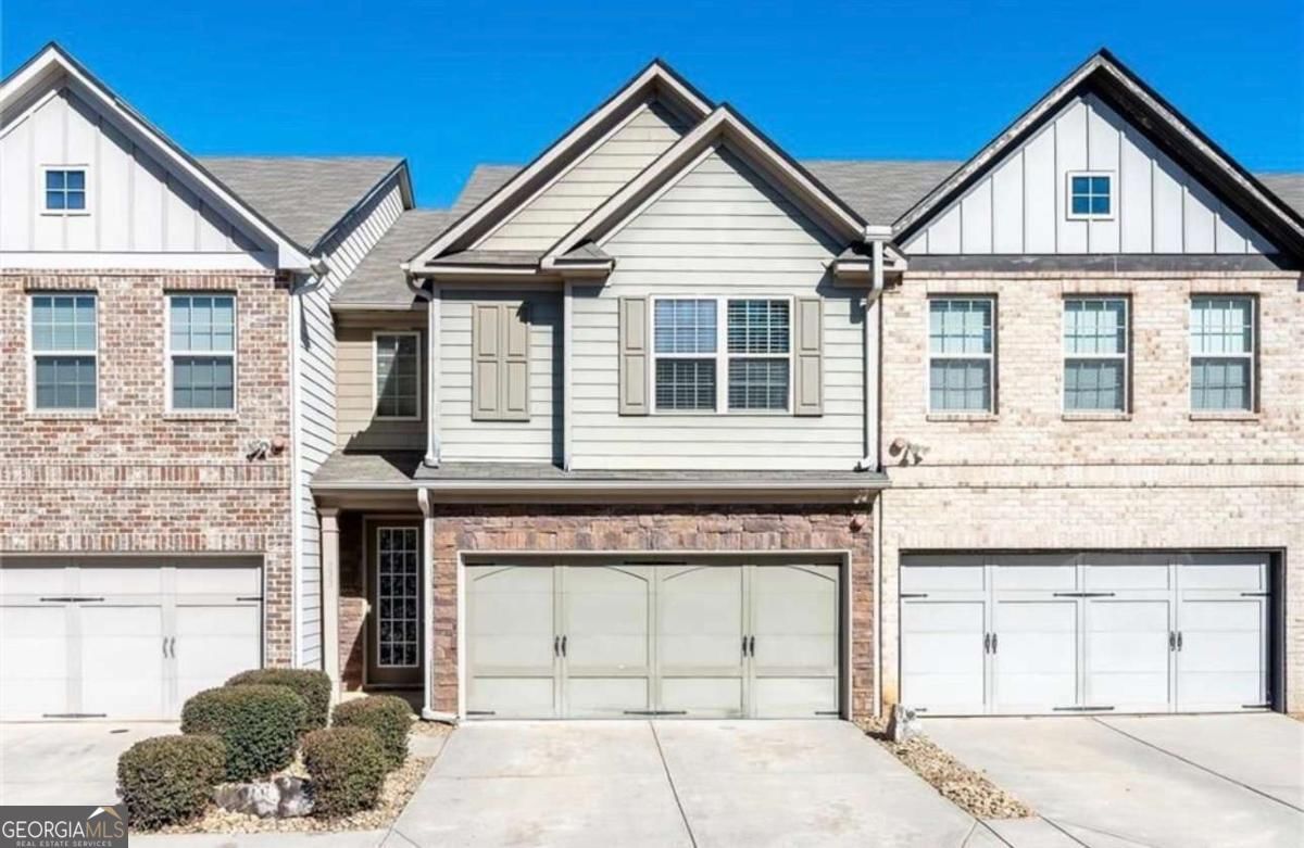 933 Spicy Oak Drive, Lawrenceville, GA 30044