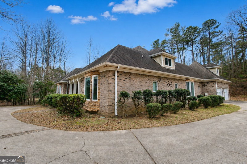 Photo 3 of 10060 Buice Road