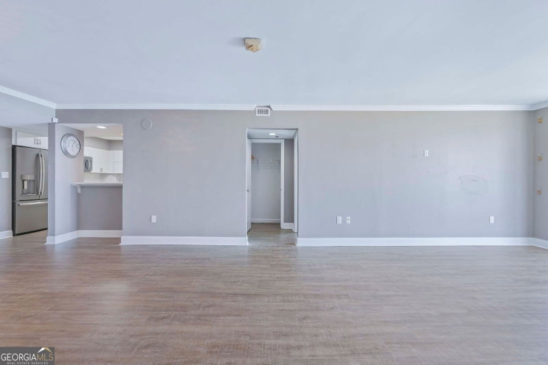 Photo 7 of 2870 Pharr Court South NW #2401
