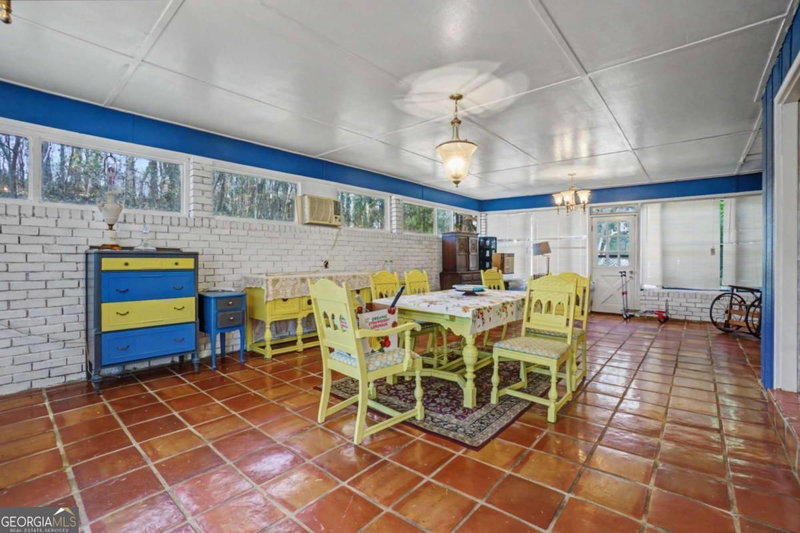 Photo 19 of 5075 Deen Road