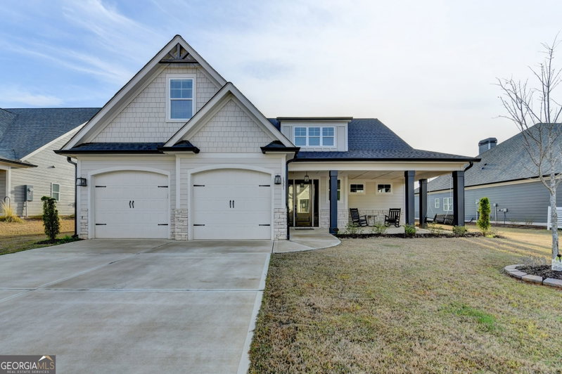 Photo 2 of 1331 Legend Drive
