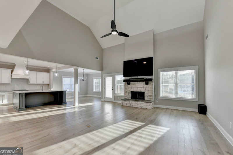 Photo 9 of 1331 Legend Drive