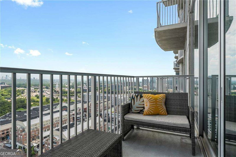Photo 18 of 361 17th Street NW #2418