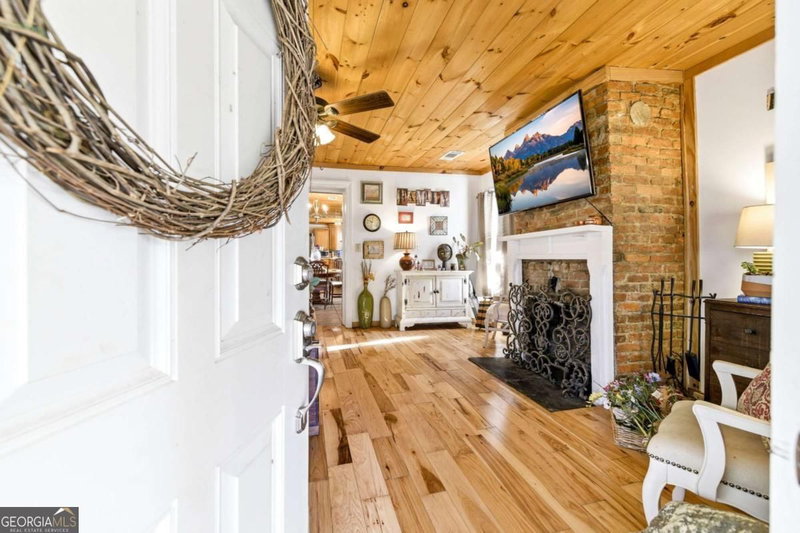 Photo 8 of 314 Holley Street