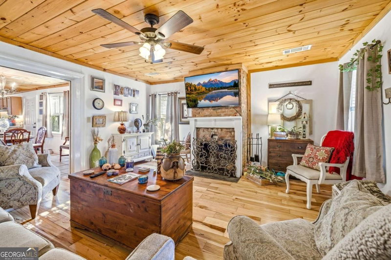 Photo 9 of 314 Holley Street