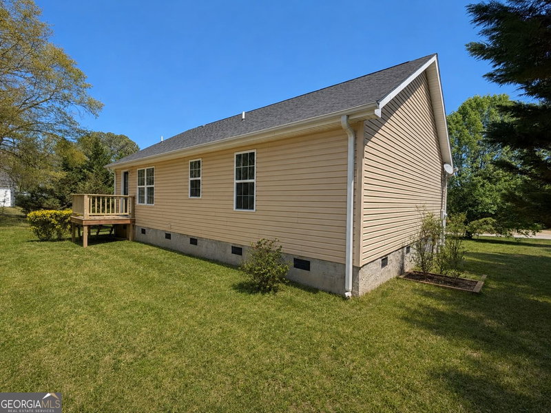 Photo 2 of 1164 Bert Moorehead Road