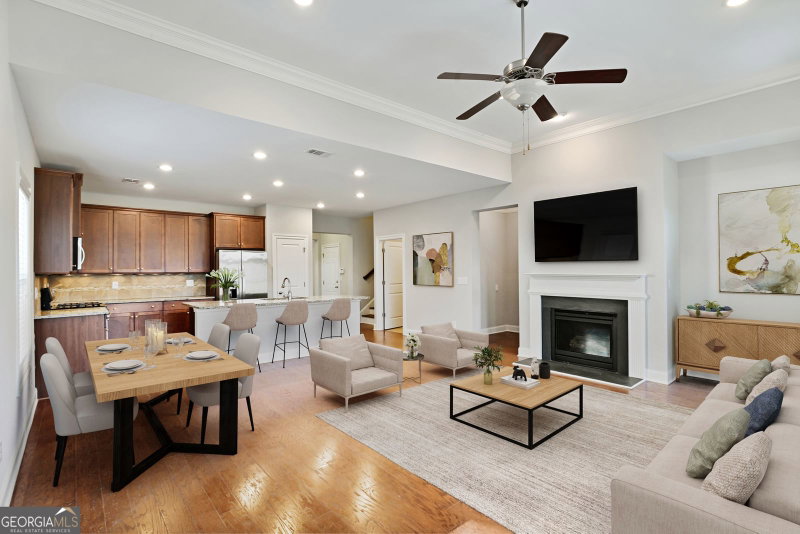 Photo 2 of 1536 Habershal Road NW