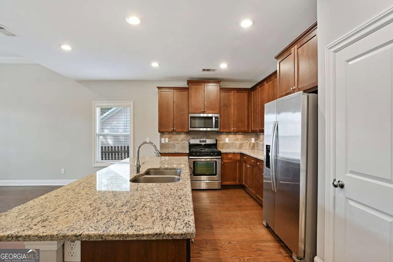 Photo 14 of 1536 Habershal Road NW