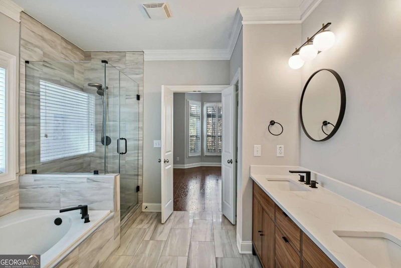 Photo 5 of 1536 Habershal Road NW