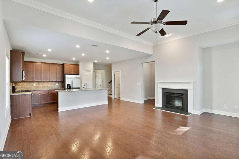 Photo 10 of 1536 Habershal Road NW