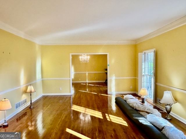 Photo 4 of 1014 E COLLEGE Street
