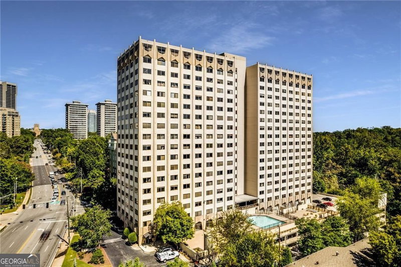 2479 Peachtree Road NE #1306