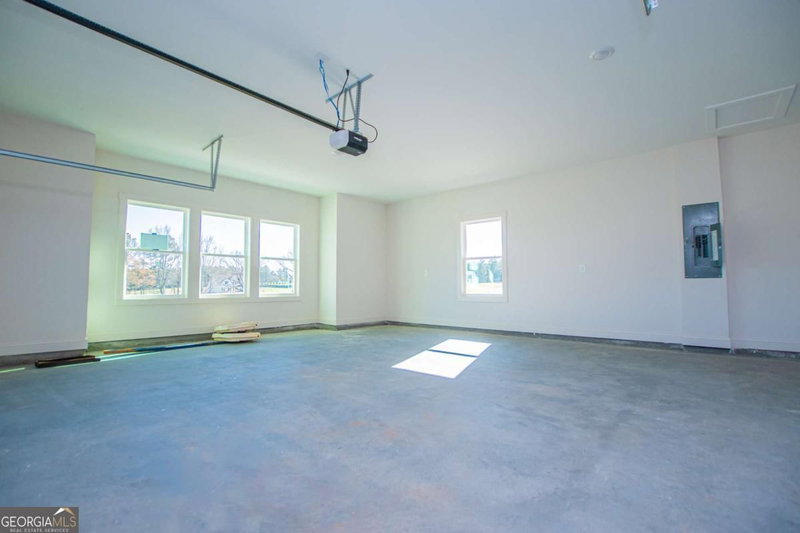 Photo 45 of 103 Red Oak Lane