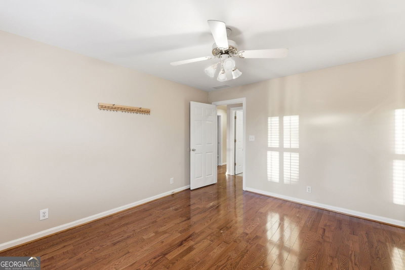 Photo 33 of 711 Chattahoochee Place