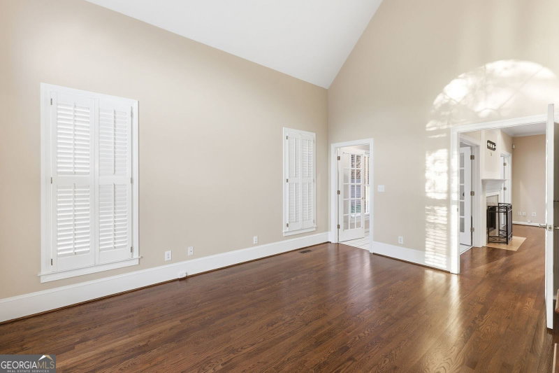 Photo 10 of 711 Chattahoochee Place