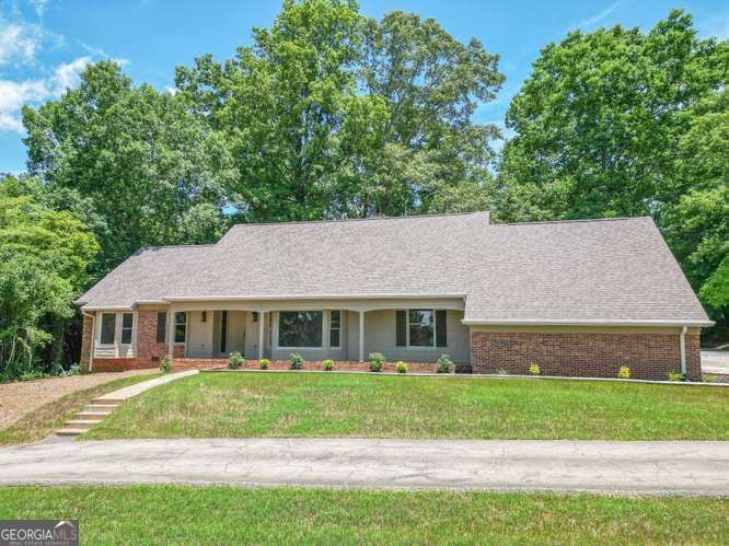 3216 Golf Club Drive
