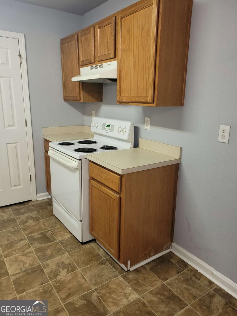 Photo 4 of 10221 Deep Creek Place