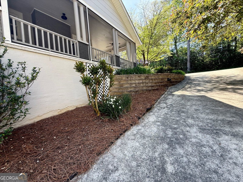 Photo 4 of 141 York Street
