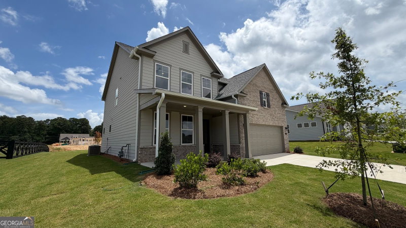 Photo 4 of 507 Grand Wehunt Drive