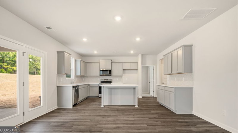 Photo 7 of 805 Pelham Way