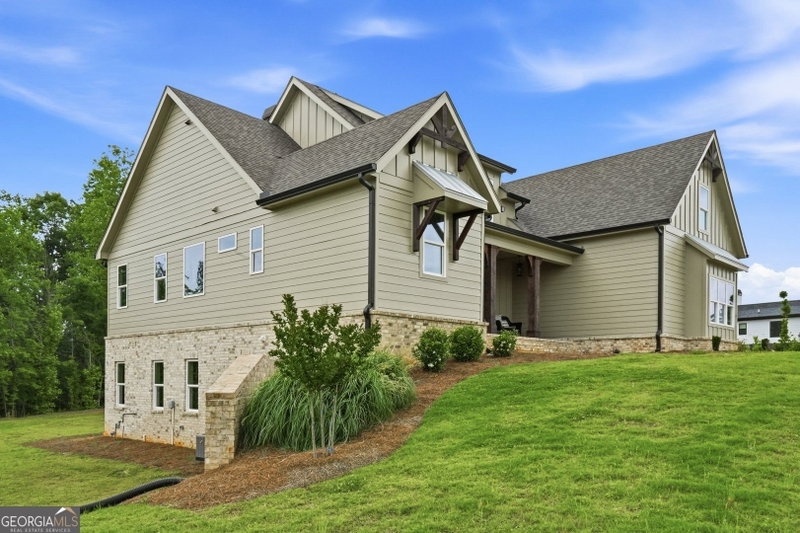 Photo 3 of 119 Fernbank Way