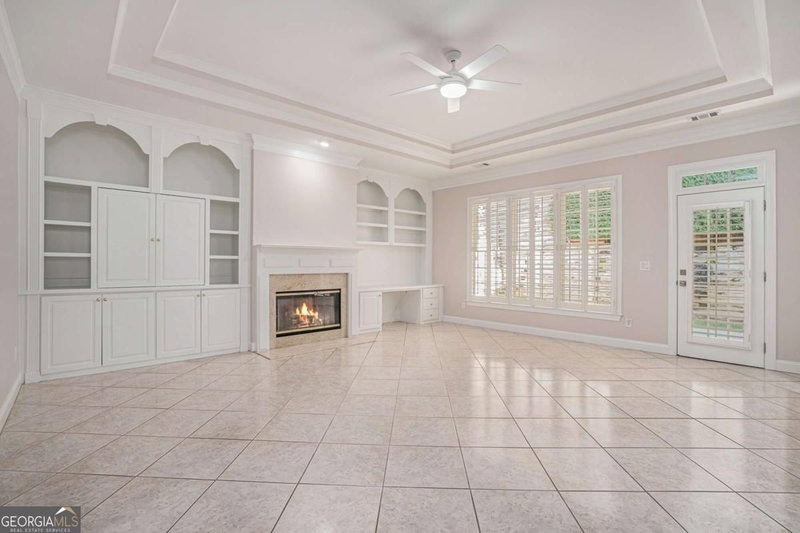 Photo 11 of 5003 Village Terrace Drive