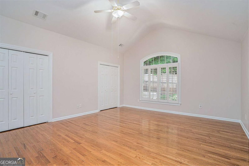 Photo 20 of 5003 Village Terrace Drive