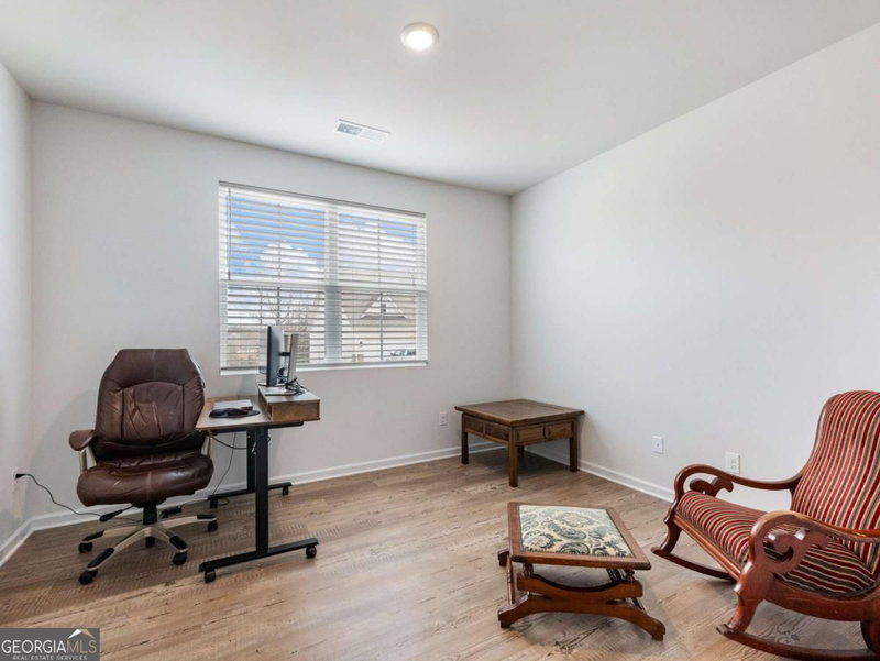 Photo 4 of 171 Sweet Briar Way