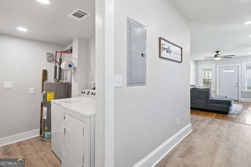 Photo 11 of 763 Jones Avenue NW