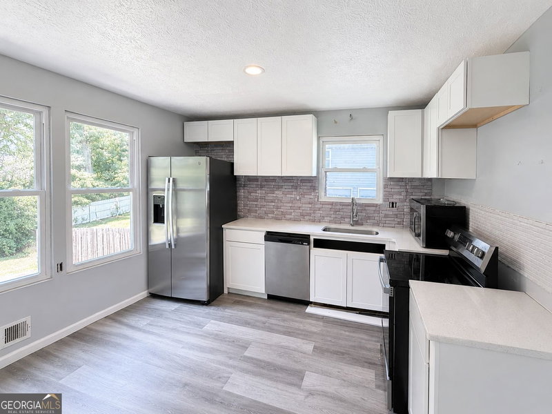 Photo 2 of 1088 Nimblewood Way