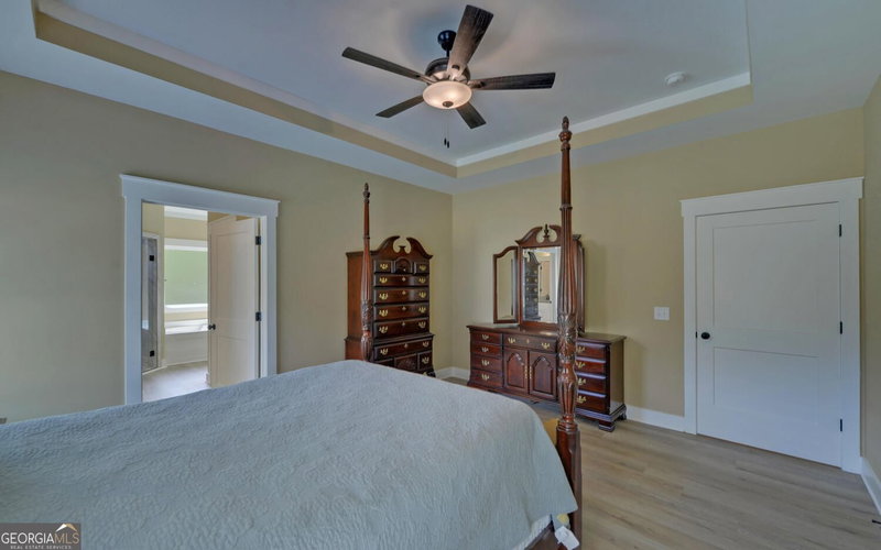 Photo 16 of 111 Topher Street