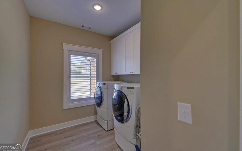 Photo 30 of 111 Topher Street