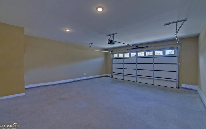 Photo 32 of 111 Topher Street