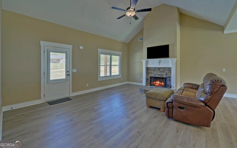 Photo 7 of 111 Topher Street