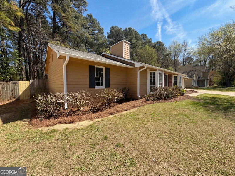 Photo 18 of 5003 Henson Drive SW