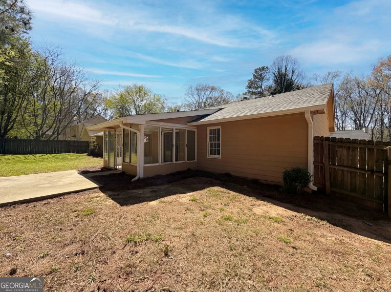 Photo 6 of 5003 Henson Drive SW