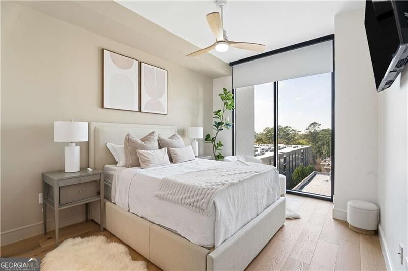 Photo 19 of 2425 Peachtree Road NE #901