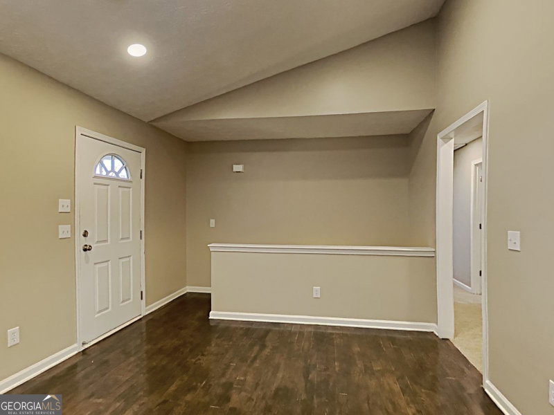 Photo 12 of 5665 Lakeview Court
