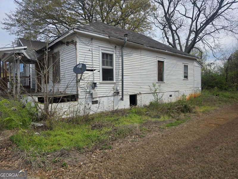 Photo 11 of 928 Welch Street SW