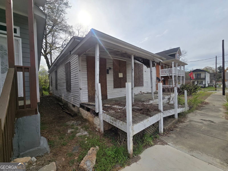 Photo 12 of 928 Welch Street SW