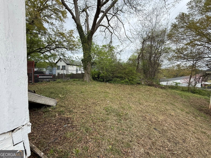 Photo 6 of 928 Welch Street SW