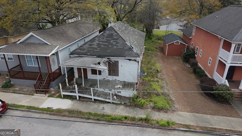 Photo 8 of 928 Welch Street SW