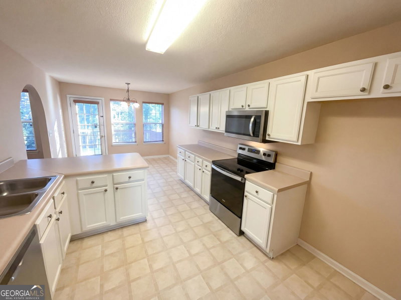 Photo 9 of 3062 Crest Ridge Circle SW
